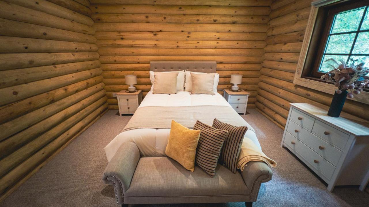 Aspen Lodge, Amazing New Log Cabin With Hot Tub - Sleeps 6 - Felmoor Park Morpeth Bagian luar foto