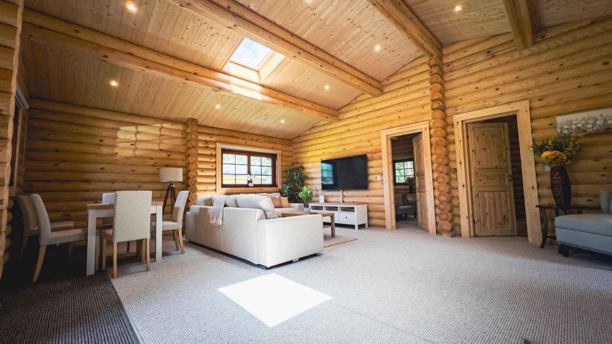 Aspen Lodge, Amazing New Log Cabin With Hot Tub - Sleeps 6 - Felmoor Park Morpeth Ruang foto